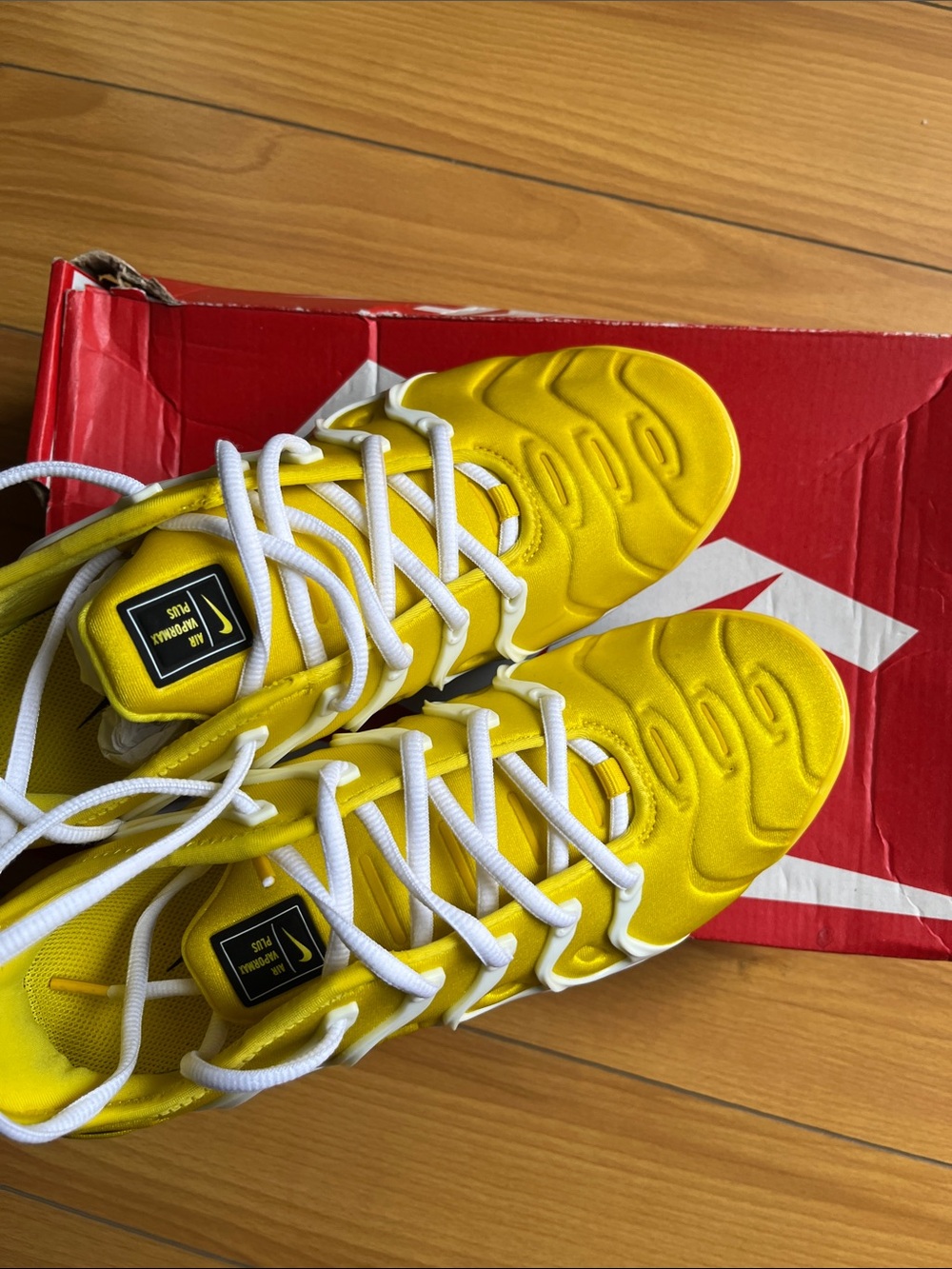 Nike Air VaporMax Plus W 7.5 - Picture 3 of 11